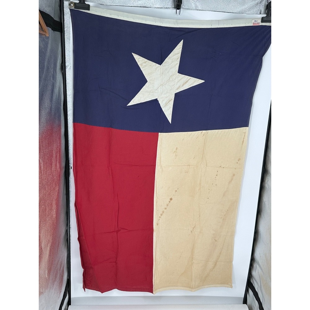 Vintage 1980's 46"x68" Texas Flag Brass Grommets Crocket Middle School, Amarillo